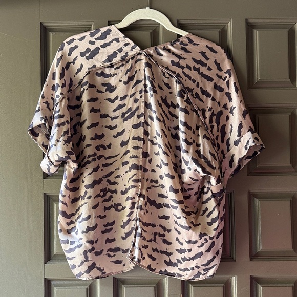 CAbi Tan and Black Abstract Blouse - Picture 3 of 3